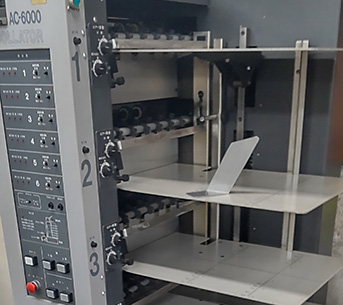 針金綴じ機　南製作所